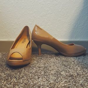 Nude Heels - Size 11